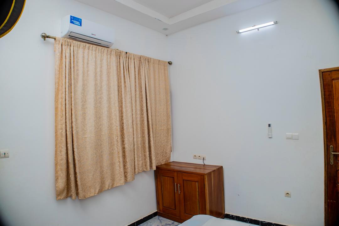 Appartement 1 - Salon avec canapé et table basse